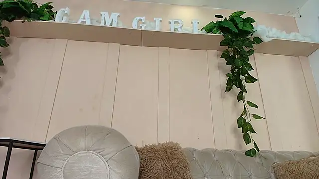 Snapshot of lorena_rubio chatting on 11/01/25, 12:10 lorena rubio online show from 11/01/25, 12:10