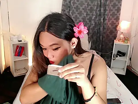 Snapshot of Malia_cummer chatting on 05/14/26, 04:53 Malia cummer online show from 05/14/26, 04:53
