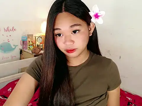 Malia cummer online show from 12/02/25, 11:17