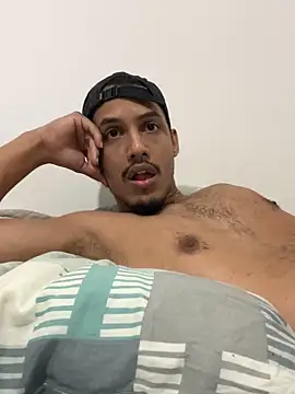 Snapshot of BAGHEERAPGG chatting on 10/15/25, 04:22 BAGHEERAPGG online show from 10/15/25, 04:22