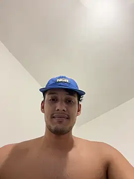 Snapshot of BAGHEERAPGG chatting on 10/28/25, 10:20 BAGHEERAPGG online show from 10/28/25, 10:20