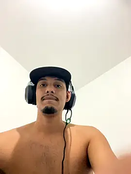 Snapshot of BAGHEERAPGG chatting on 09/27/25, 01:23 BAGHEERAPGG online show from 09/27/25, 01:23