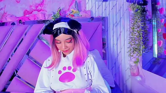 Akane Hikari  online show from 04/12/26, 03:26