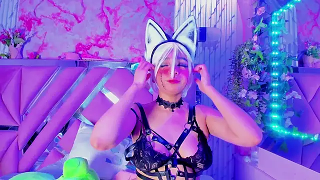 Akane Hikari  online show from 10/10/25, 07:31