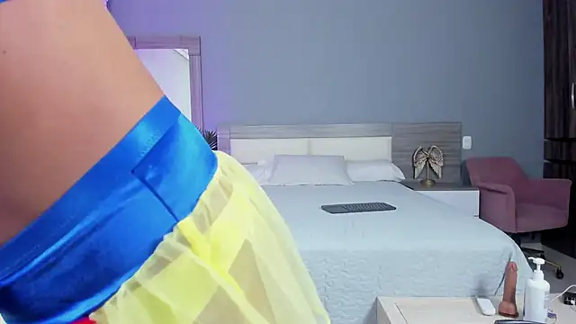 Alaiaguerra online show from 10/31/25, 04:36