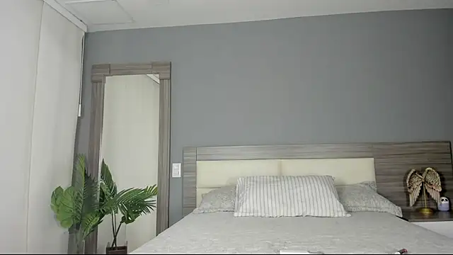 Alaiaguerra online show from 09/20/25, 07:41