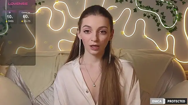 Alice-Meow online show from 10/04/25, 08:21