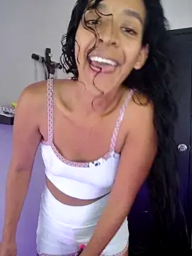 Amber-Sweett online show from 11/18/25, 06:22