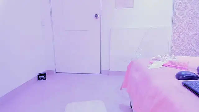 Amber-Sweett online show from 11/12/25, 08:01