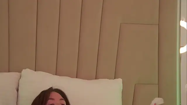 Snapshot of MeganStrain chatting on 02/26/26, 03:28 MeganStrain online show from 02/26/26, 03:28