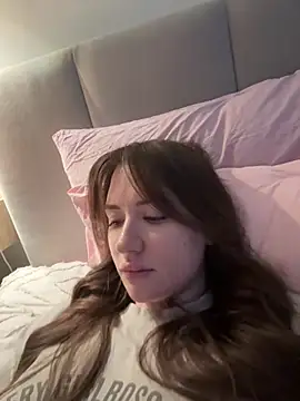 Snapshot of MeganStrain chatting on 02/07/26, 08:17 MeganStrain online show from 02/07/26, 08:17