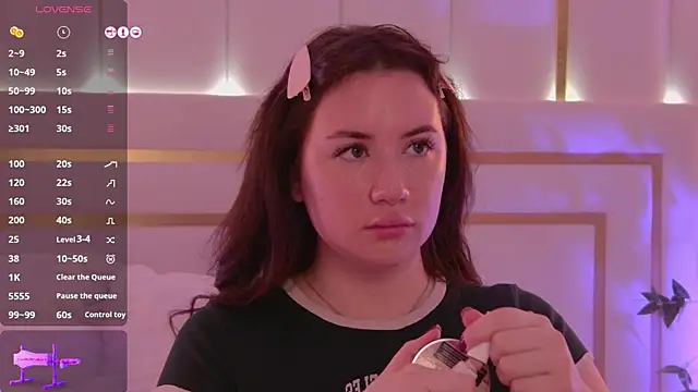 Snapshot of MeganStrain chatting on 11/20/25, 03:18 MeganStrain online show from 11/20/25, 03:18