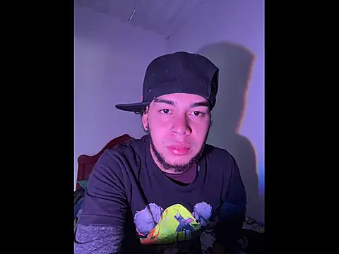 enzo vittale03  online show from 02/24/26, 02:29