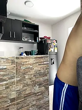 enzo vittale03  online show from 10/12/25, 05:36