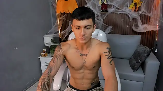 Leo santoro online show from 10/25/25, 02:17