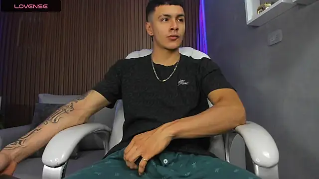 Leo santoro online show from 12/19/25, 01:46