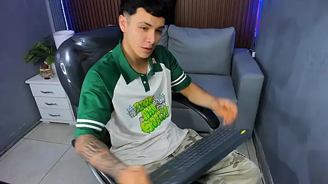 Leo santoro online show from 02/01/26, 01:42