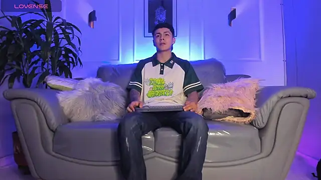 Leo santoro online show from 02/19/26, 01:19