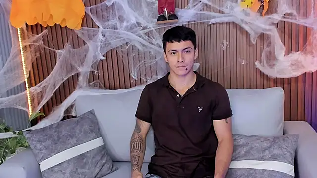 Leo santoro online show from 10/16/25, 01:52