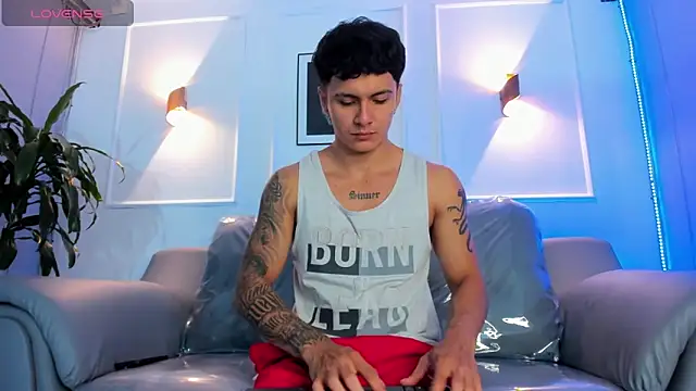 Leo santoro online show from 03/21/26, 01:59