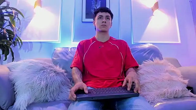 Leo santoro online show from 03/07/26, 01:49