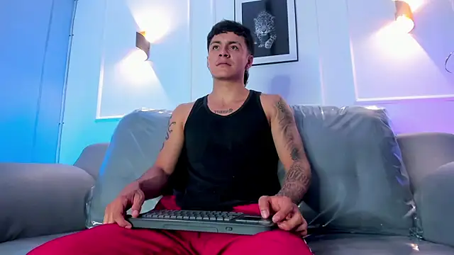 Leo santoro online show from 04/06/26, 01:23