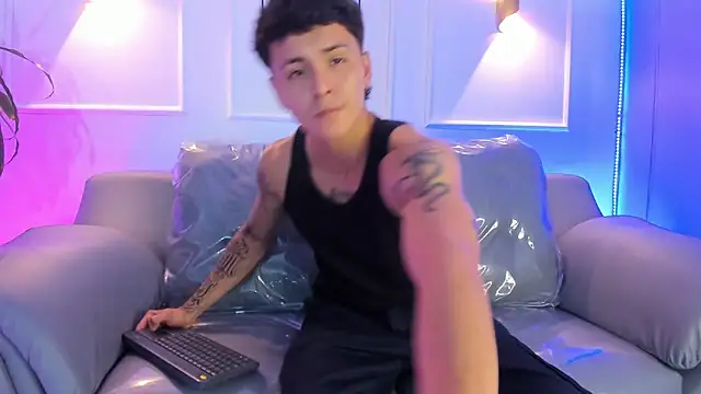 Leo santoro online show from 03/19/26, 01:22