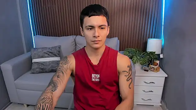 Leo santoro online show from 09/18/25, 01:47