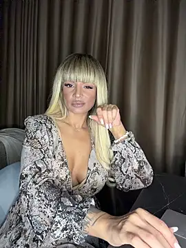 BOO D online show from 10/31/25, 11:22