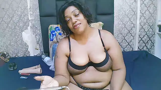 SexyKiarah online show from 12/20/25, 10:34