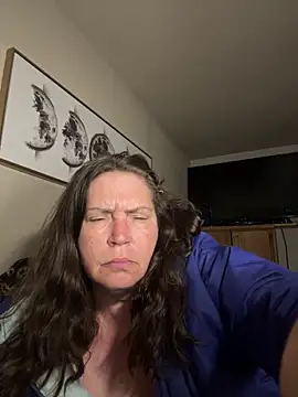 petalsexy online show from 12/17/25, 04:23