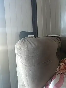 cicinha3657 online show from 04/10/26, 06:37