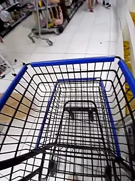 cicinha3657 online show from 04/01/26, 04:37