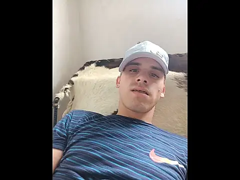 alex-golden online show from 12/03/25, 05:23