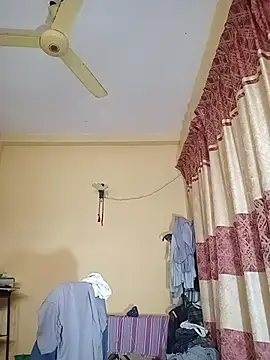 Snapshot of femboyslqueen chatting on 02/17/26, 03:59 femboyslqueen online show from 02/17/26, 03:59