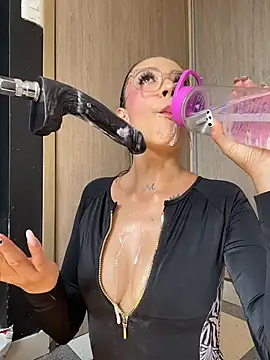 ValentinaBianchi online show from 02/13/26, 07:03