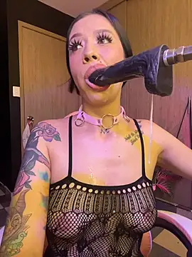 ValentinaBianchi online show from 11/14/25, 08:56