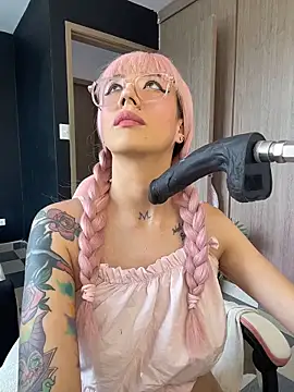 ValentinaBianchi online show from 12/18/25, 07:18