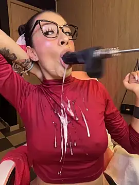 ValentinaBianchi online show from 11/12/25, 08:01