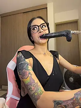 ValentinaBianchi online show from 11/02/25, 08:14