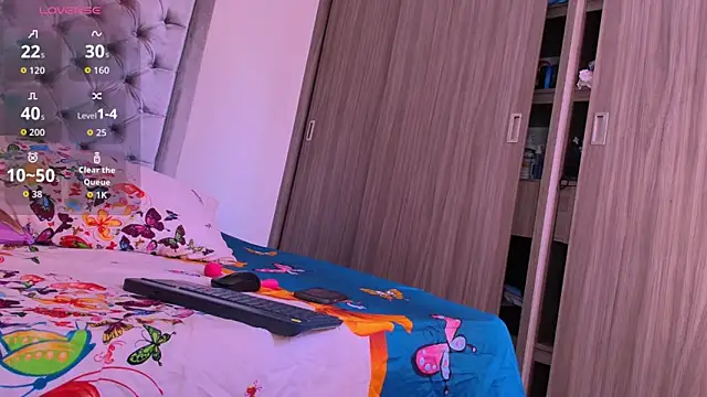 dreamsussi online show from 03/28/26, 05:03