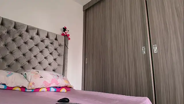 dreamsussi online show from 11/15/25, 04:11