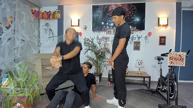 Bisexlifehot   online show from 10/28/25, 11:03