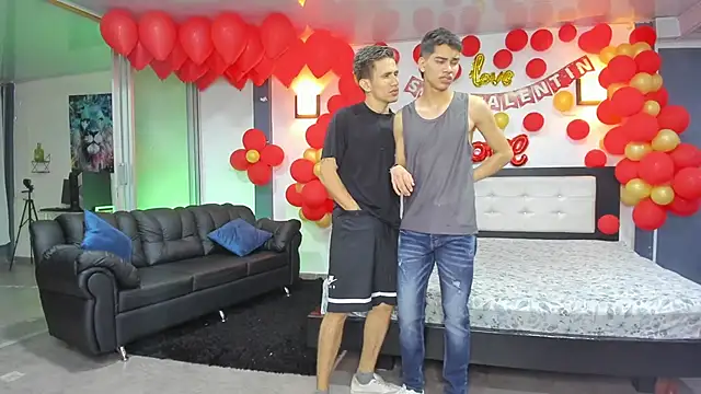 Bisexlifehot   online show from 02/15/26, 11:03