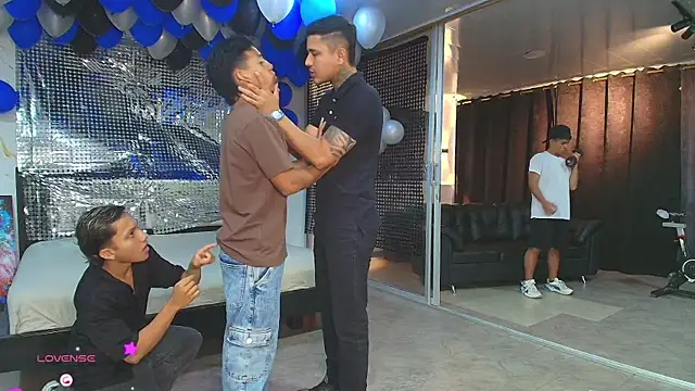 Bisexlifehot   online show from 05/14/26, 11:13
