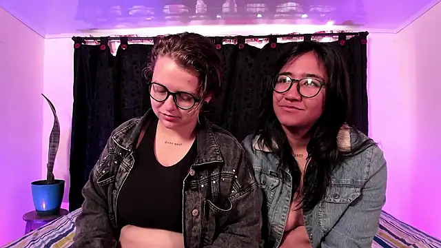 CrazyCakes  online show from 03/13/26, 04:12