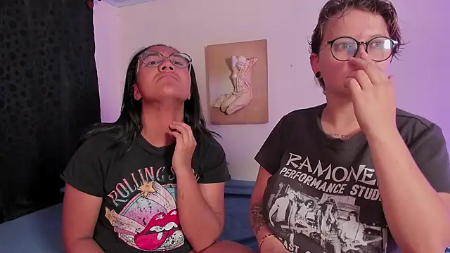 CrazyCakes  online show from 11/29/25, 04:56