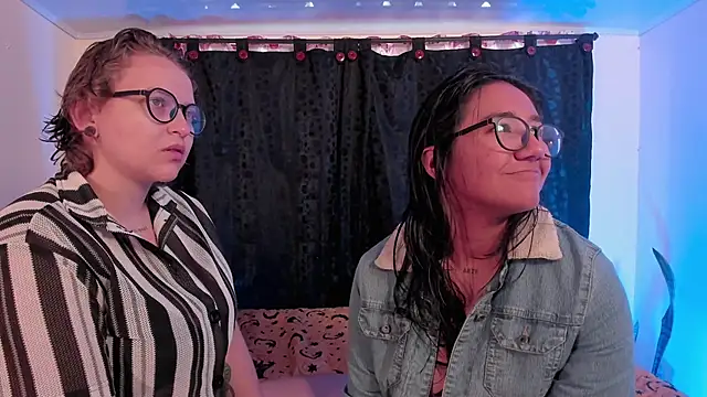 CrazyCakes  online show from 05/13/26, 04:36