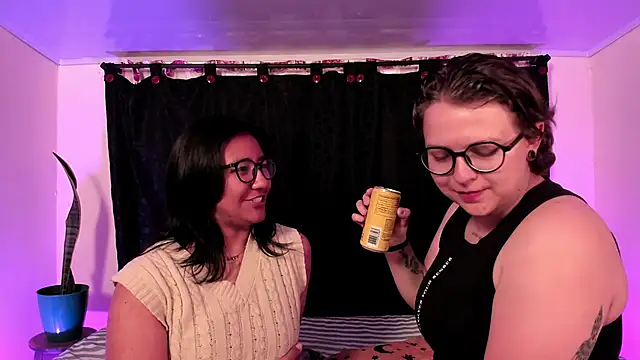 CrazyCakes  online show from 03/06/26, 10:49