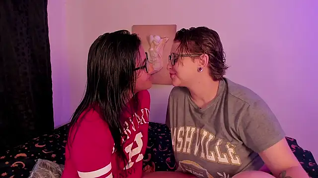 CrazyCakes  online show from 12/17/25, 03:06